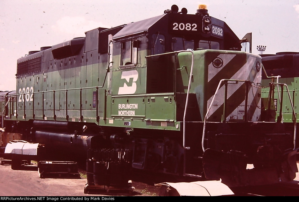 BN 2082